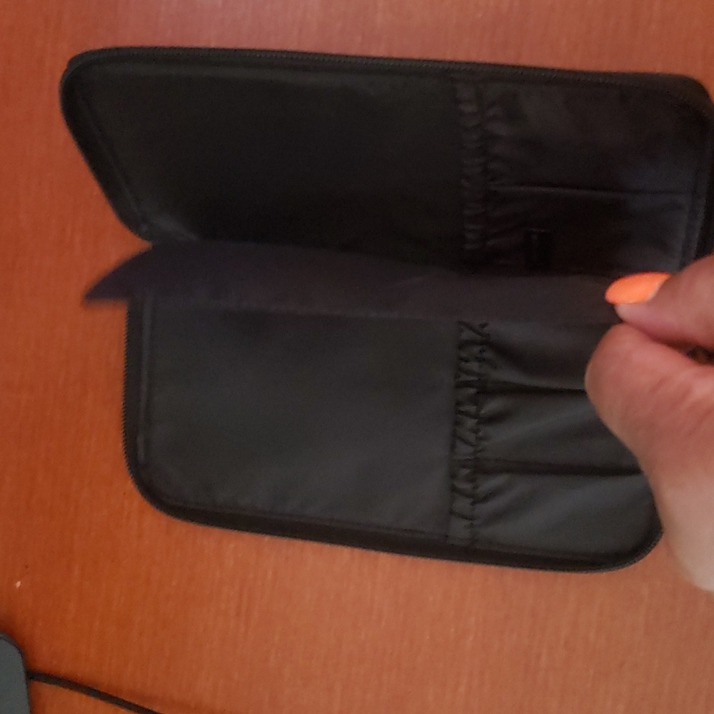 Nwot Makeup Brush Collection - image 5